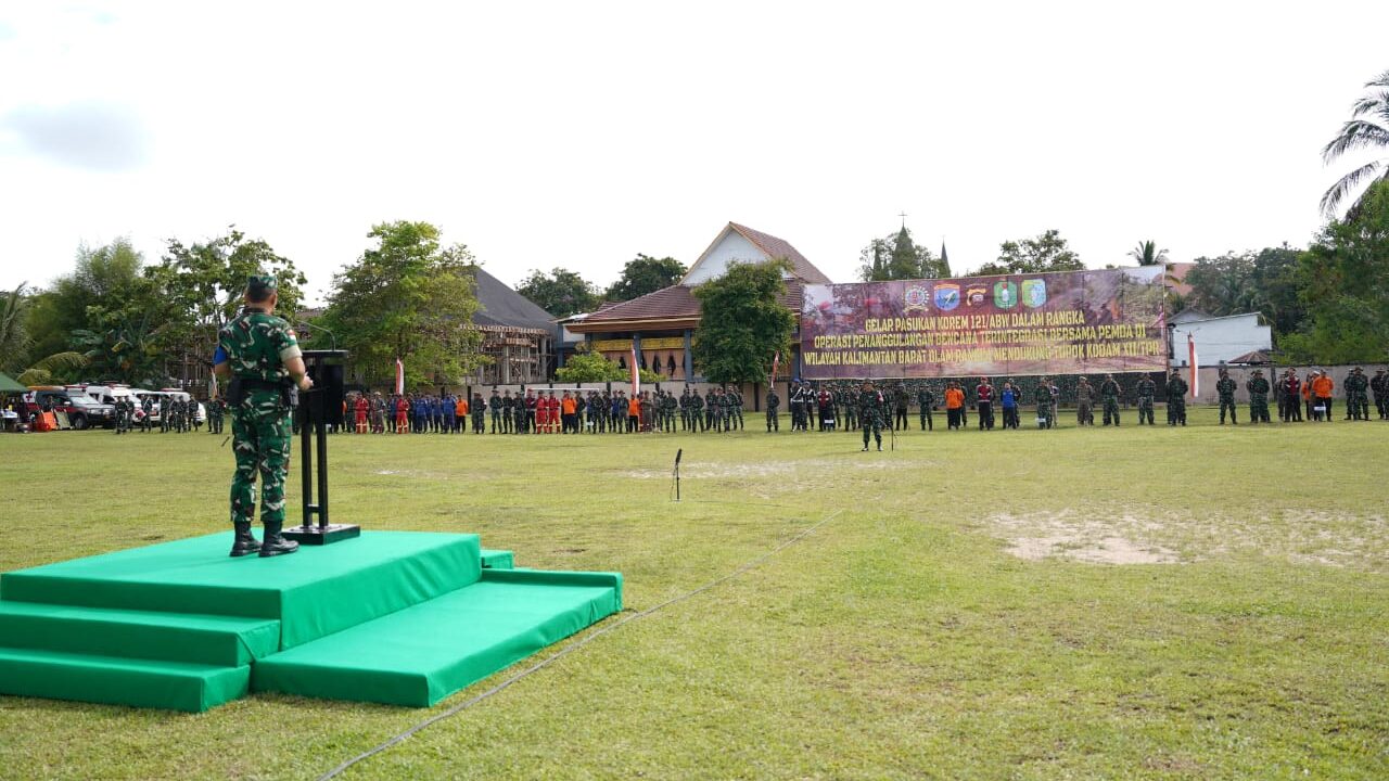 Antisipasi Musim Kemarau, Pangdam XII/Tpr Buka Latihan Kesiapsiagaan Penanggulangan Karhutla di Sintang