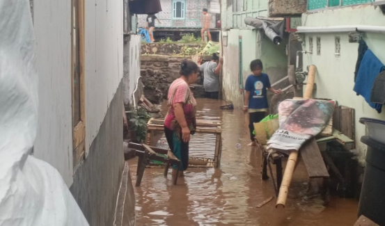 Update Bencana Nasional: 2.352 Jiwa Terdampak Banjir Lombok Timur, Medan Dihantam Angin Kencang
