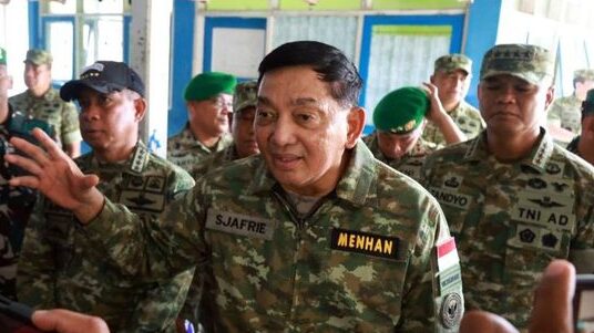 Tinjau Morowali, Menhan Sjafrie: Tidak Boleh Ada 'Republik di Dalam Republik'