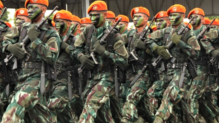 Jawab Isu 'Bandara Eksklusif', TNI Kerahkan Pasukan Elite Baret Jingga ke IMIP Morowali