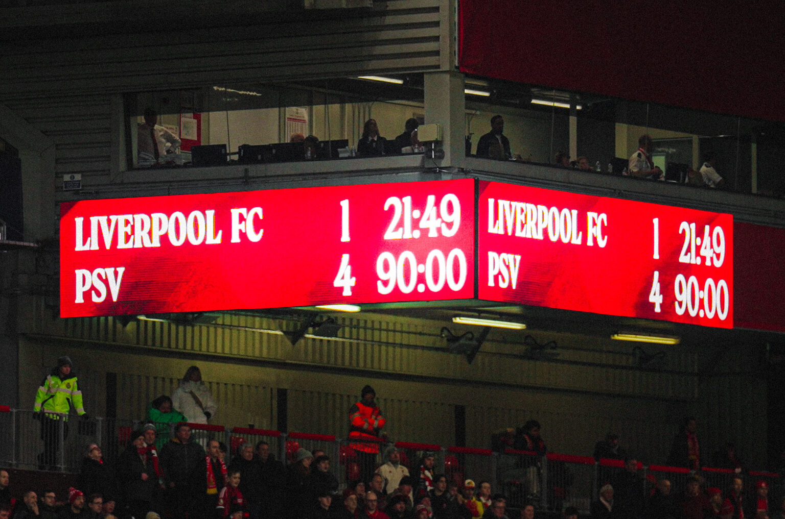 Hancur Lebur! Liverpool vs PSV 1-4, Pertahanan Semrawut, Van Dijk & Konate Blunder Fatal