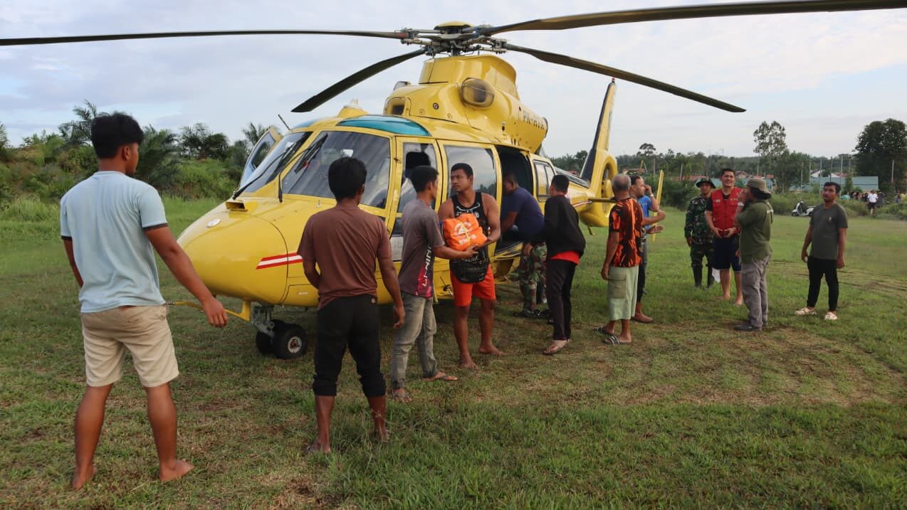 Akses Terputus, BNPB Kerahkan Heli dan Kapal Percepat Distribusi Logistik ke Aceh