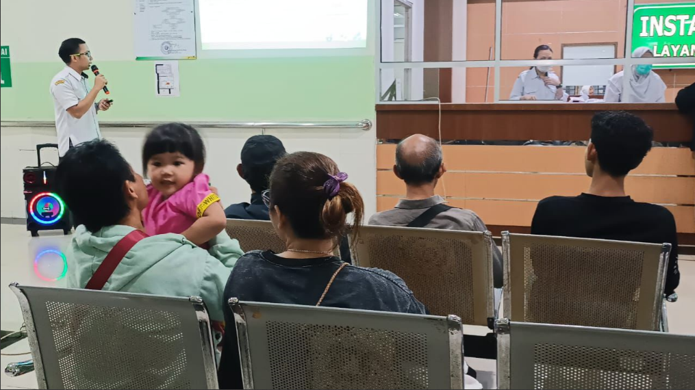 Nyeri Dada Dikira Maag? Apoteker RSUD Pontianak Warning Bahaya 'Obat Warung' Penutup Gejala Jantung