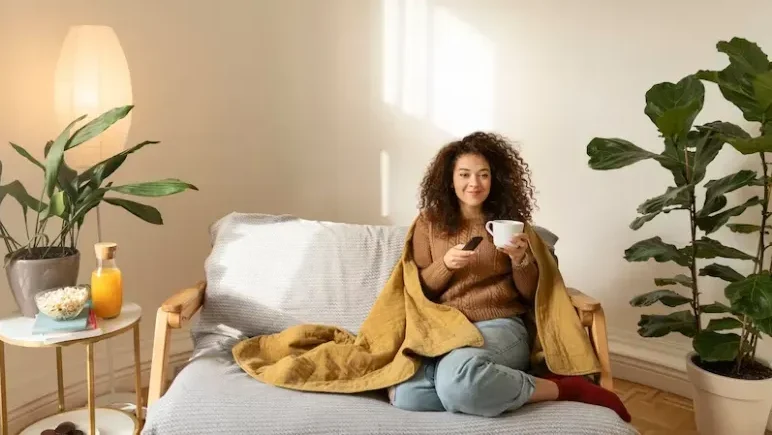 Kuliah Sambil Kerja tapi Anti-Burnout? Ini 5 Cara Mulai Slow Living di Kamar Kost