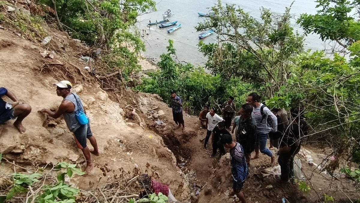 Masuk Kawasan Konservasi, Polres Lombok Tengah Tutup Paksa Tambang Emas Ilegal di Desa Kuta
