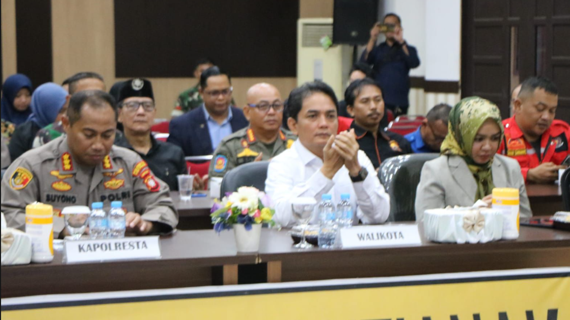Siapkan 300 Personel Gabungan, Polresta Pontianak Matangkan Operasi Lilin Kapuas 2025 Lewat Rakor Lintas Sektoral
