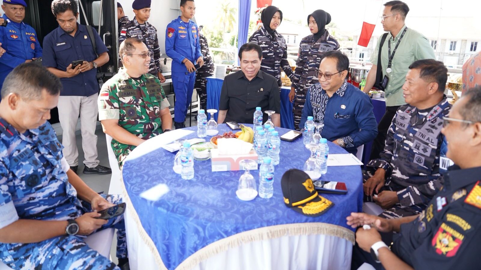 Naik KRI Karotang-872, Pangdam XII/Tpr Pantau Simulasi Pengamanan Objek Vital Nasional