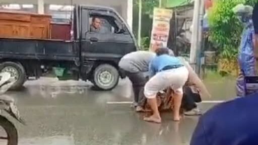 Polisi Selidiki Kecelakaan Maut di Sambas, Motor vs Truck Tewaskan Satu Orang