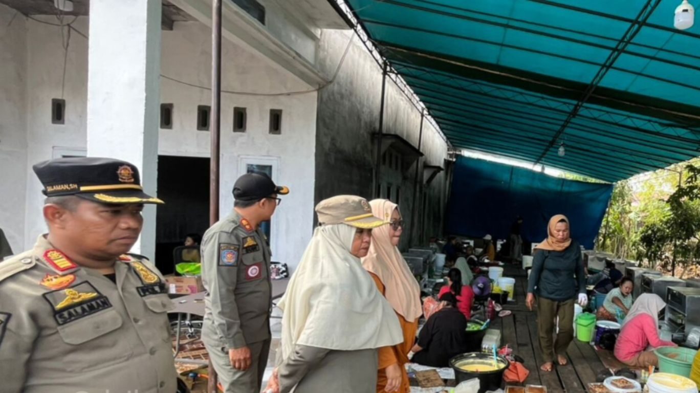 Sidak di Pontianak Utara, Satpol PP Pergoki Usaha Kue Lapis Pakai 57 Tabung Gas LPG 3 Kg Bersubsidi