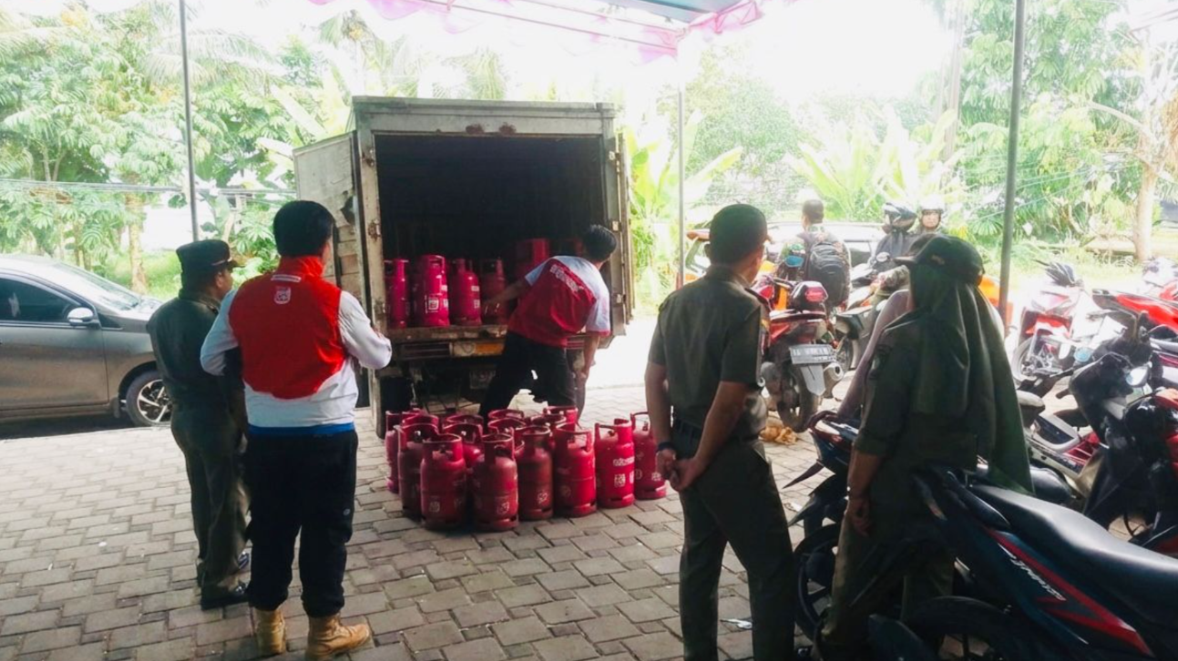 Kepergok Pakai "Gas Melon", Pengusaha Kue Lapis di Pontianak Utara Langsung Disuruh Tukar Bright Gas