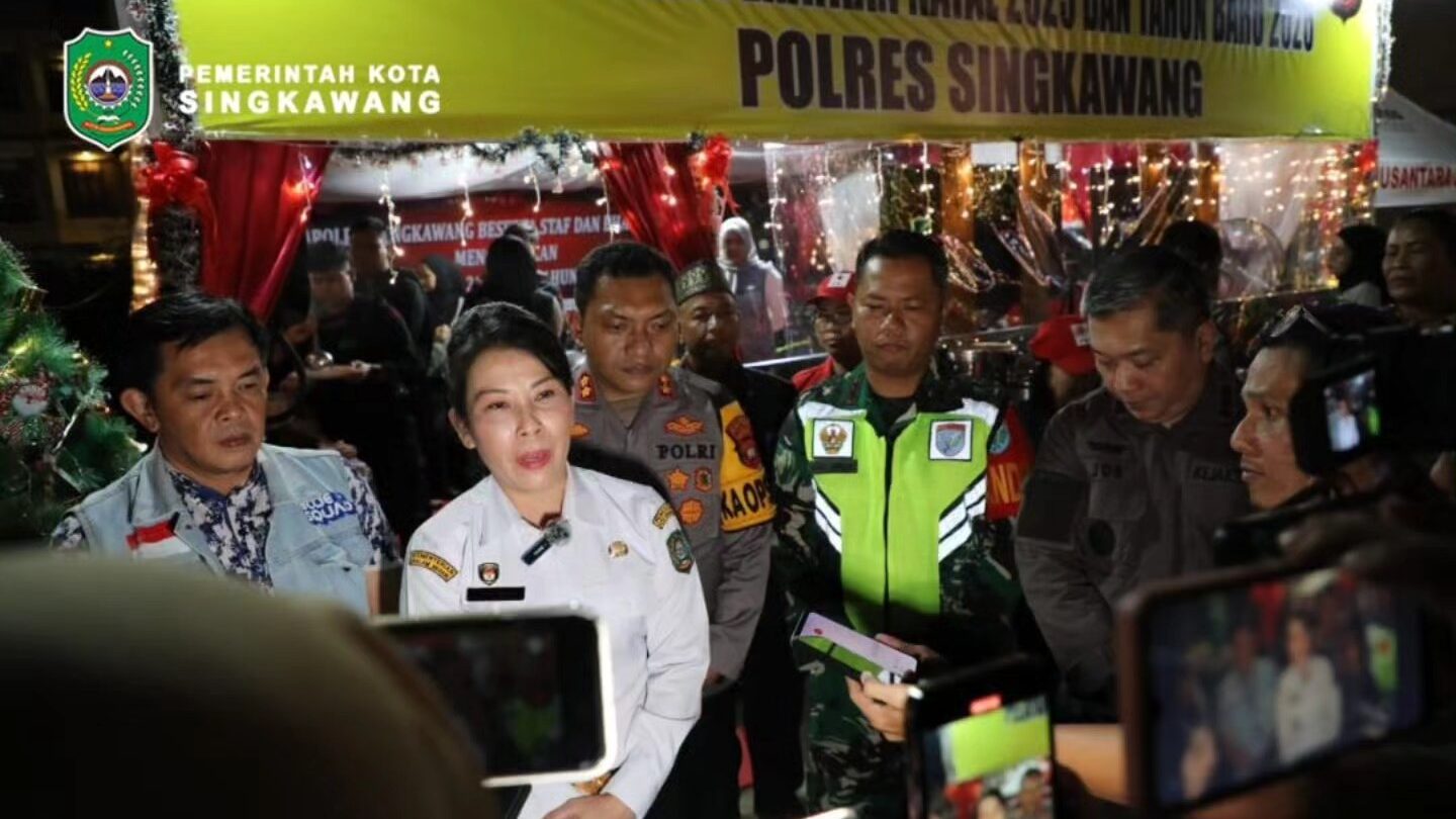 Pastikan Kondusif, Tjhai Chui Mie dan Forkopimda Patroli Motor Keliling Singkawang di Malam Tahun Baru