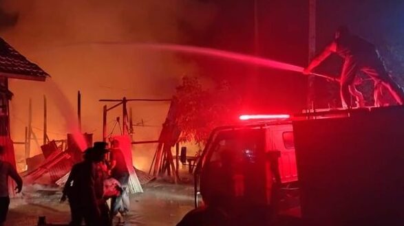 Kebakaran Mebel di Mempawah, Dua Anak dan ART Nyaris Terjebak Api