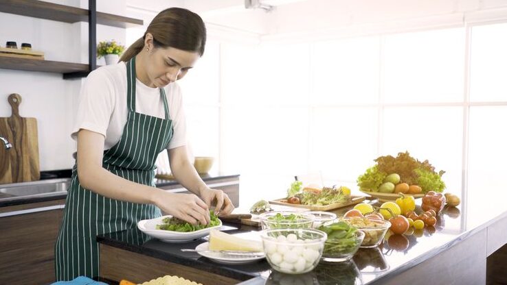 Terapi Dapur: Alasan Mengapa Memasak Sangat Efektif untuk Menghempaskan Amarah