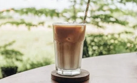 Kopi Susu Penyebab Jerawat? Ini Fakta dan Penjelasannya