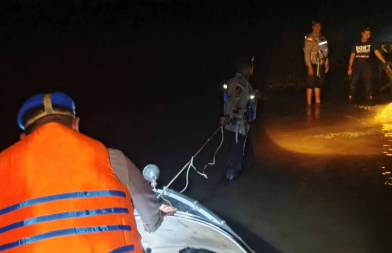 Cegah Setrum dan Racun Ikan, Satpolair Polres Kapuas Hulu Intensifkan Patroli Sungai