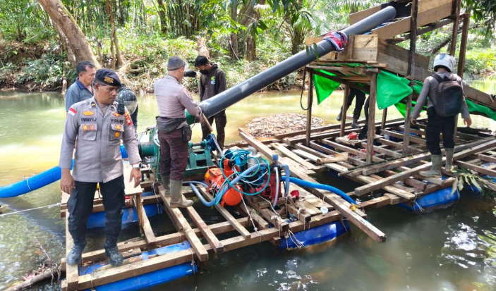 Pascamediasi Warga, Polsek Meliau Sisir dan Beri Peringatan Lokasi Tambang Emas Ilegal