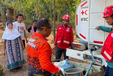 Kekeringan Landa Sejumlah Wilayah di Pulau Jawa, Ribuan Warga Krisis Air Bersih