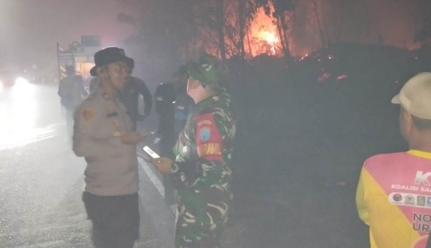 Bahayakan Pengguna Jalan, Warga Tayan Hilir Diingatkan Tak Bakar Lahan