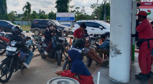 Bebas Panic Buying, Polisi Sebut Stok BBM di Tayan Hulu Aman dan Penyaluran Normal