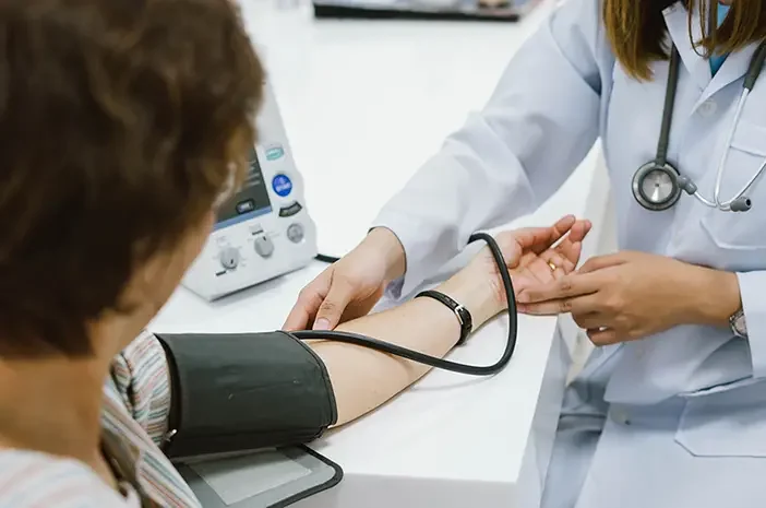Waspada Hipertensi dan Diabetes, Kenali Tanda yang Sering Diabaikan