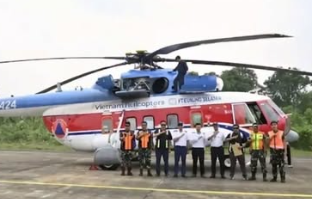 Dua Helikopter Water Bombing Tambah Dukungan Pemadaman Karhutla di Kalbar