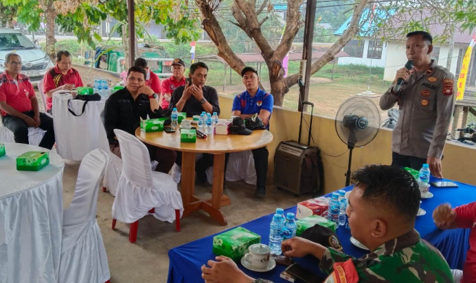 Polsek Batang Tarang Sosialisasikan Aturan Pembukaan Lahan