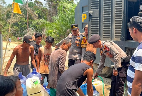 Kemarau Panjang, 300 KK di Sekadau Hulu Kesulitan Air