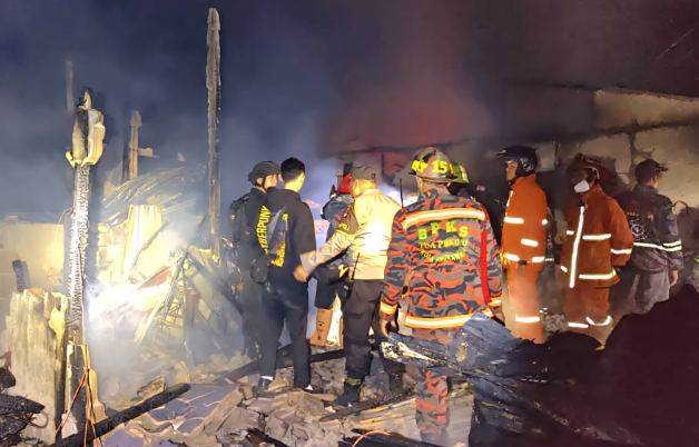 Sijago Merah Lahap Delapan Rumah di Singkawang dan Tewaskan Seorang Anak 12 Tahun