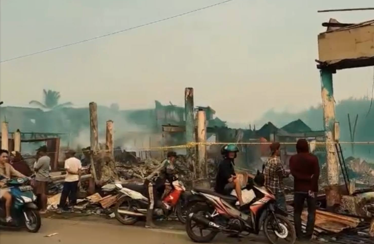 Duka Korban Kebakaran Sungai Duri: Rumah Hangus, Barang yang Diselamatkan Raib Dijarah