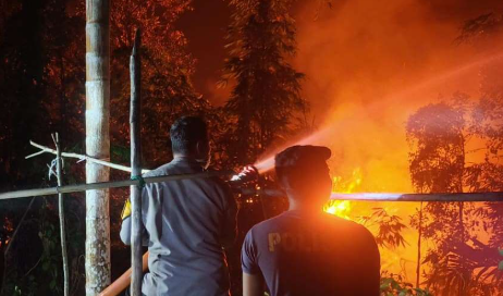Kebakaran Lahan 1,5 Hektare di Entikong Nyaris Bakar Permukiman
