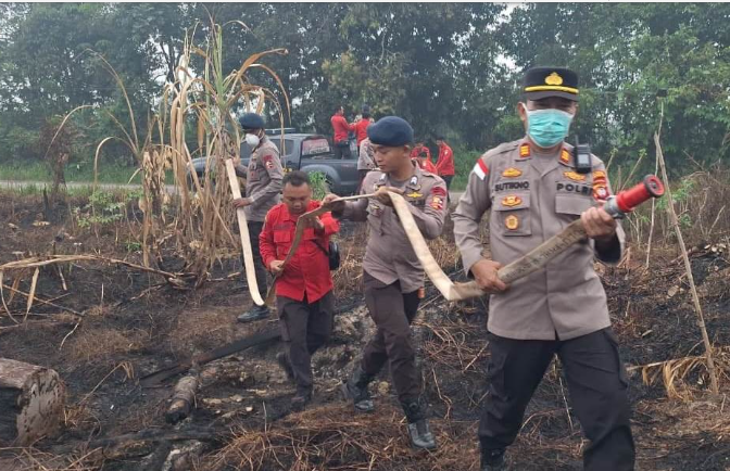 Polisi Selidiki Penyebab Kebakaran Lahan di Sekayam dan Imbau Warga Tidak Membakar Lahan