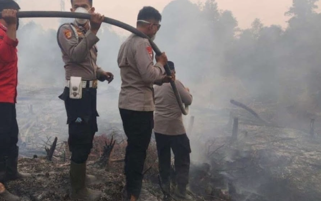Cegah Karhutla di Sekayam Sanggau, Petugas Imbau Warga Waspadai Pembakaran Lahan Pertanian