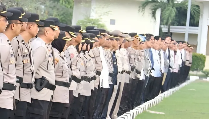 Kapolri Mutasi 15 Kombes Pol ke Divpropam