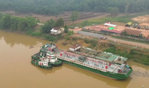 Surutnya Sungai Kapuas Hambat Distribusi BBM, Jalur Pengiriman Disesuaikan