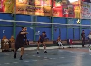Turnamen Badminton Jadi Ruang Kebersamaan 108 ASN Singkawang di Tengah Rutinitas Kerja