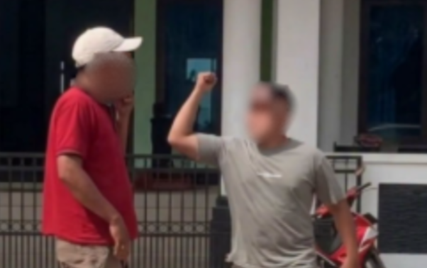 Cekcok Driver Maxim dan Seorang Pria Terjadi di Pasar Baru Rasau Jaya, Diduga Terkait Pengambilan Penumpang