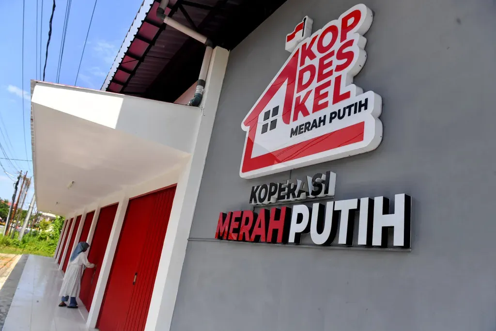 Status Kerja Manajer Koperasi Desa Merah Putih Jadi Sorotan
