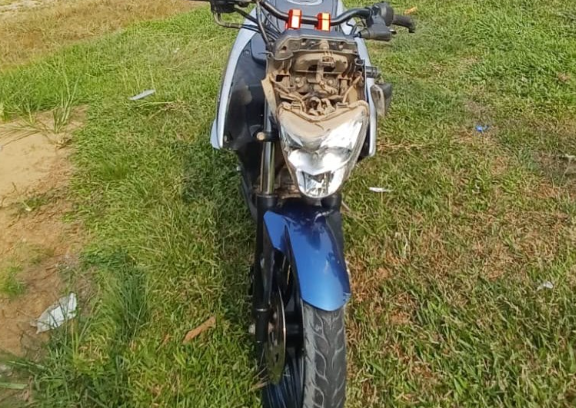 Yamaha Vixion Diduga Keluar Jalur Sebelum Tabrakan dengan Mitsubishi Canter di Parindu