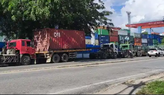 Bukan di Badan Jalan, Ini Aturan Parkir Truk Angkutan Barang di Kota Pontianak