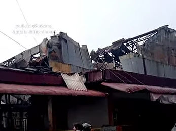 Kebakaran Hanguskan Dua Ruko dan Dua Rumah di Pasar Hongkong Singkawang, Korban Didata
