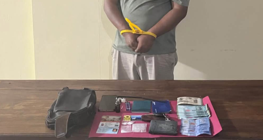 Dari Tiga Paket Sabu hingga Uang Ringgit, Ini Barang Bukti Kasus Peredaran Sabu di Kembayan