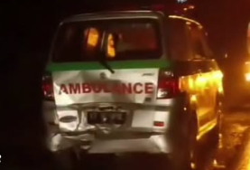 Ambulans RS Sentra Medika Ditabrak Gran Max dari Belakang di Sungai Ambawang