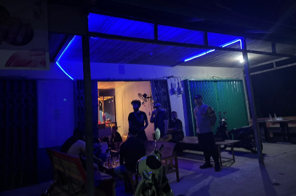 Polres Sanggau Turun ke Kafe di Sekayam, 3 Orang Jalani Tes Urine